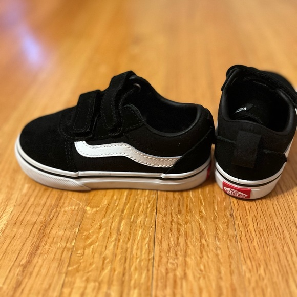 Vans Kids Black and White Sneakers - Picture 2 of 8